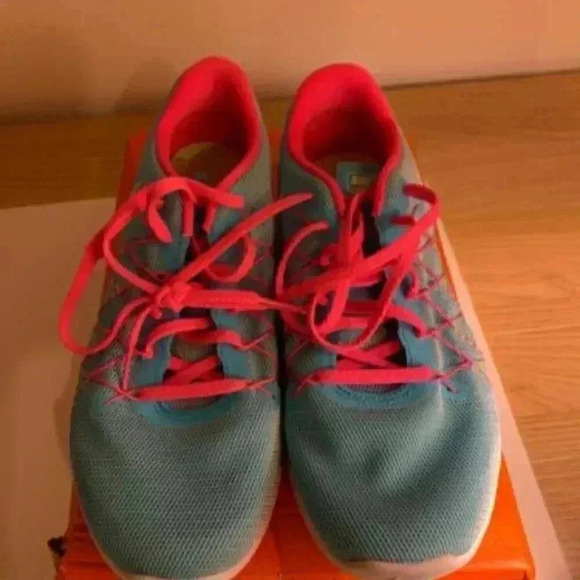 K. Youth NIKE Flex Fury 2- Multicolor- US 6.5Y - Picture 4 of 4